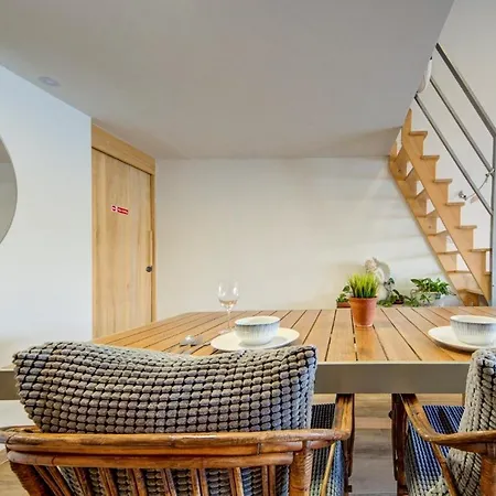 Apartment Seafront Penthouse *