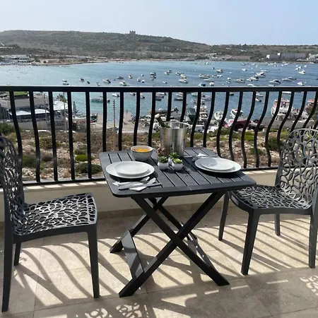 Seafront Penthouse By Homely Mellieħa