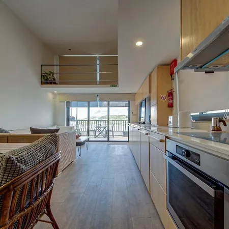 Seafront Penthouse * Mellieħa