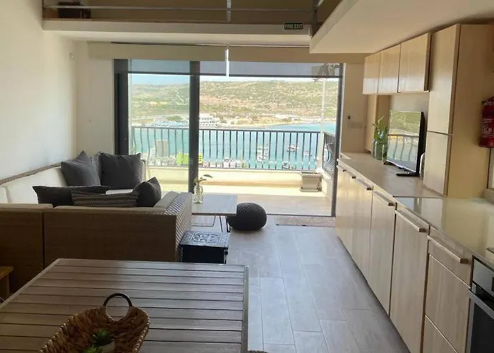 Appartement Seafront Penthouse By Homely *